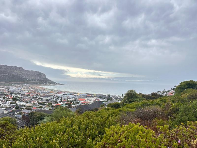 To Let 4 Bedroom Property for Rent in Fish Hoek Western Cape